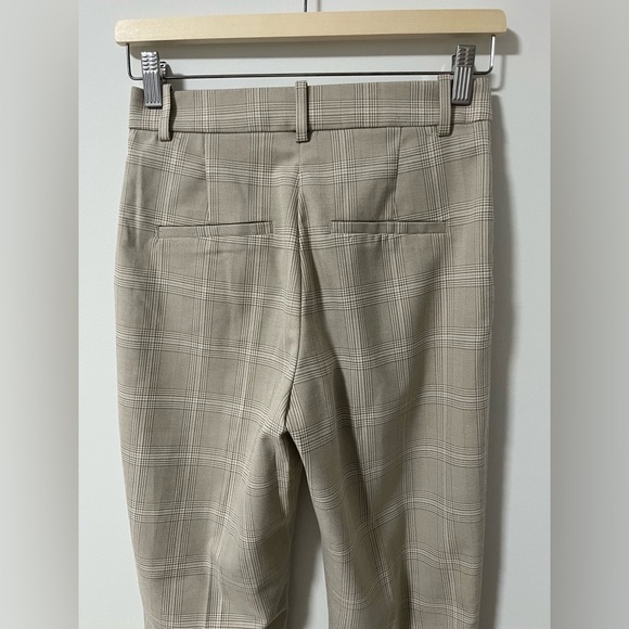 H&M Beige Plaid Trousers Straight Slim Leg Pants 28 inch inseam officewear - Picture 3 of 10